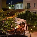 Artista Bed & Breakfast 3*