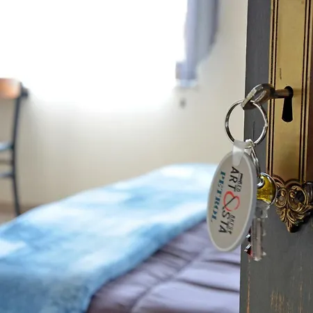 Artista Frühstückspension Càbras