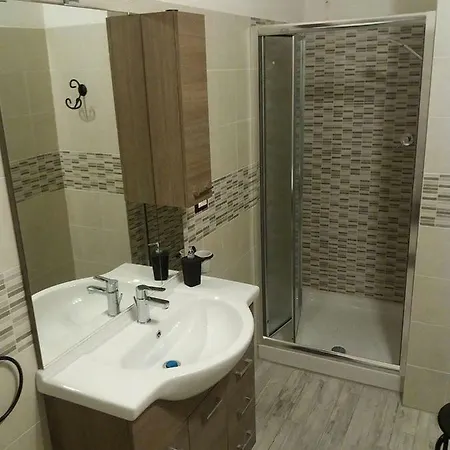 Artista Frühstückspension Càbras